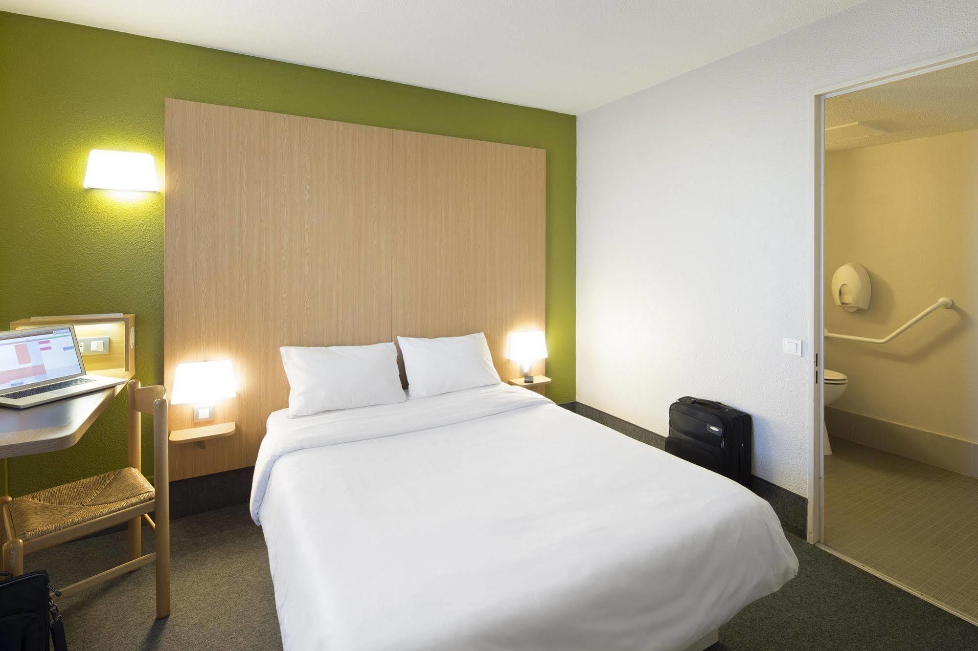 B&B Hotel Strasbourg Sud Ostwald Esterno foto